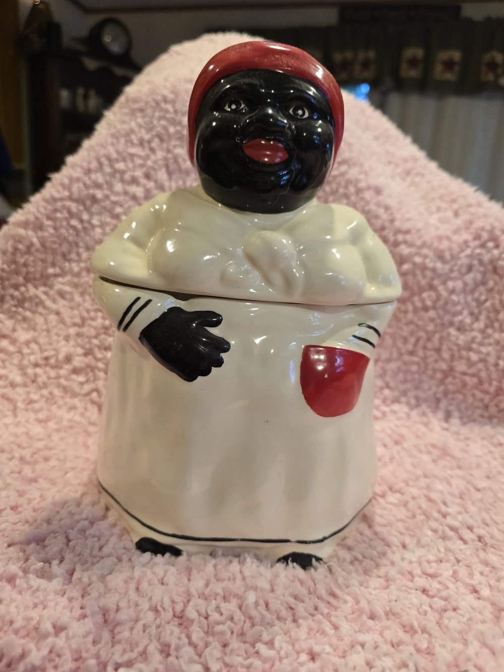 Vintage Ceramic African AMERICAN Mammy Cookie Jar - Cream & Red